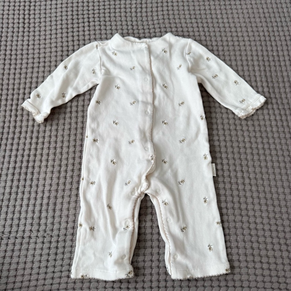 FAO Schwarz embroidered floral outfit 3-6m